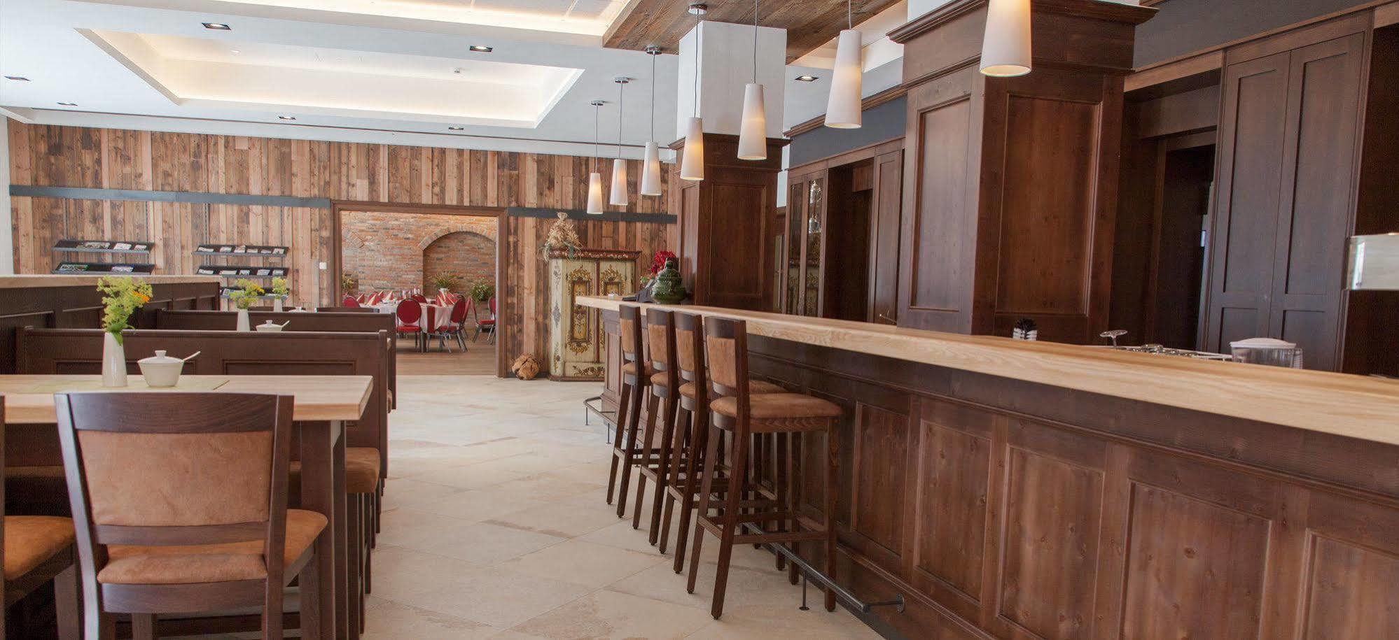Hotel Strasshof Pfaffenhofen an der Ilm Eksteriør billede